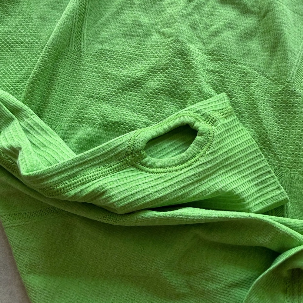 Lululemon light green swiftly tech Lightweight Long-Sleeve Crewneck Top - Picture 5 of 6